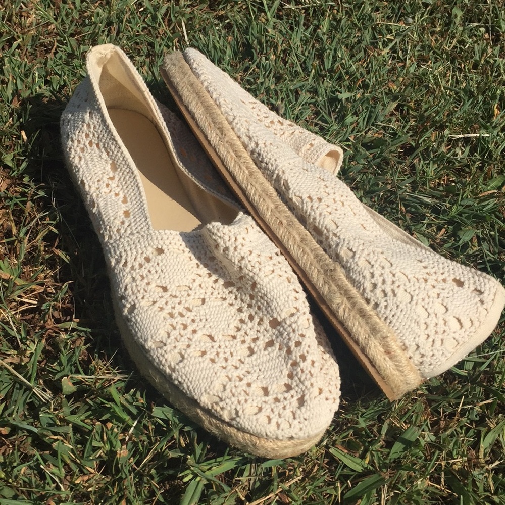 Lace shoes💐 NWOT